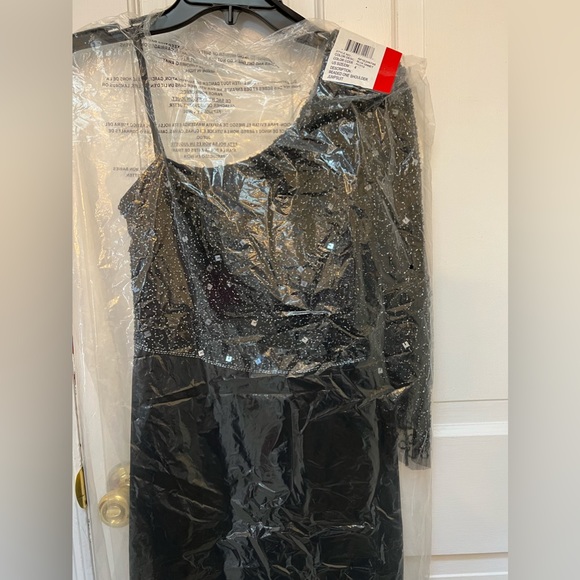 Adrianna Papell Women's Beaded One Shoulder Jumpsuit - Picture 3 of 7